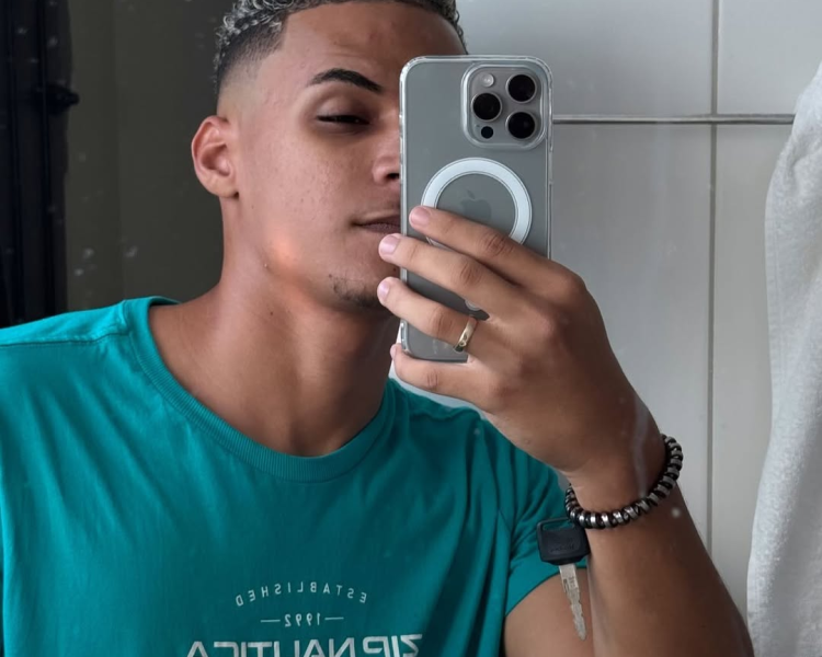 Rifeiro com mais de 100 mil seguidores é uma das vítimas de triplo homicídio em Cajazeiras