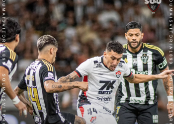 Vitória fica na frente por duas vezes no placar, mas cede o empate ao Atlético-MG