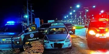 PRF e PMBA recuperam na BR 101 carro roubado em Lauro de Freitas