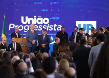 ACM Neto celebra federação entre União Brasil e PP: ‘Maior força política do Brasil’