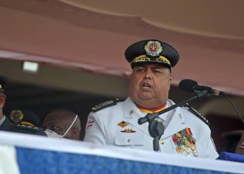 Ex-comandante Marchesini questiona exoneração e alfineta Jerônimo: ‘Me doeu muito’