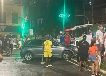 Cinco torcedores são atropelados perto da Fonte Nova após BaVi