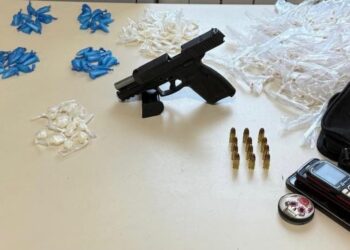 Suspeito de tráfico é preso com arma de fogo em Candeias