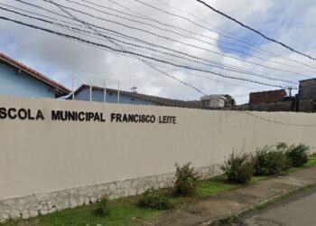 Criminosos arrombam escola e furtam mais de 50 tablets em Salvador