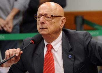 Governo Lula deve usar Alcolumbre para tentar controlar CPI Vaza Toga