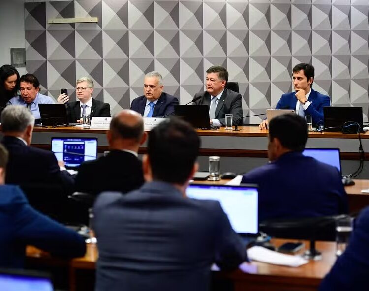 Titular da CPMI do INSS, filiado ao PL, recebe do governo R$17 milhões em emendas