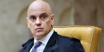 Documentos vazados acusam Moraes de usar ilegalmente redes sociais para prender manifestantes do 8 de janeiro