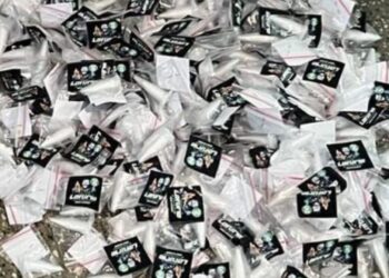 Traficante é preso com centenas de pinos de cocaína em Pernambués