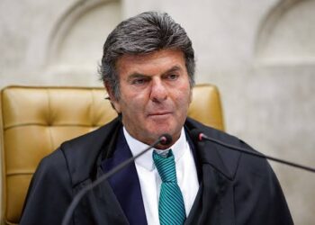 Fux fala em ‘incompetência absoluta’ do STF e defende a nulidade do processo contra Bolsonaro e aliados