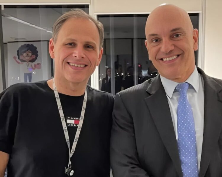 Moraes fraudou documento em operação contra bolsonaristas, afirma ex-assessor do TSE