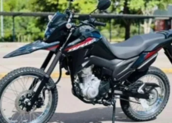 Trabalhador tem moto roubada por homem armado em Lauro de Freitas