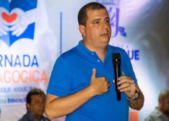 Reinaldinho Braga questiona Rui Costa sobre superlotação do hospital de Irecê: “Então a culpa é do prefeito?”