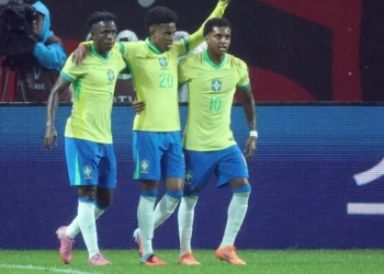 Estêvão e Rodrygo brilham e comandam goleada do Brasil sobre a Coreia do Sul em amistoso na Ásia