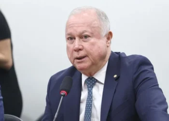 Paulo Azi ironiza Geraldo Jr. e diz entender desespero do vice-governador: ‘Tenta agradar o governo para continuar na chapa’