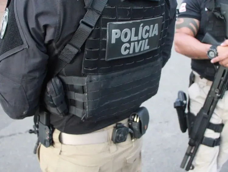 Suspeito de homicídio em Candeias é preso na Avenida Paralela, em Salvador