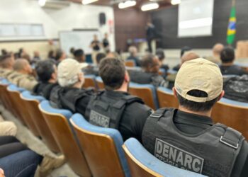 Megaoperação cumpre mandados contra facção criminosa em quatro estados e 11 cidades baianas