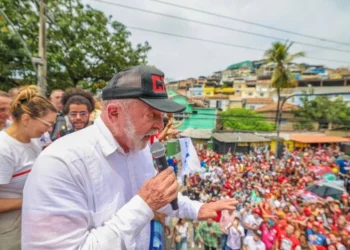 Governo Lula analisa se vai dar auxílio a familiares de bandidos mortos no RJ