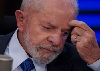 Lula é reprovado por 52% dos eleitores brasileiros