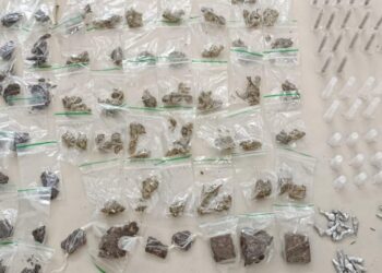 Candeias: casal é preso por tráfico de drogas após denúncia de moradores