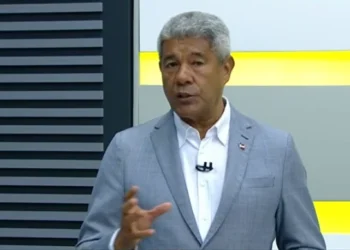 Jerônimo agradece a Bruno Reis pelo plano de segurança pública na capital