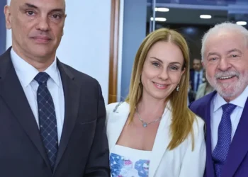 PF encontra contrato de R$ 129 milhões entre Banco Master e escritório da esposa de Alexandre de Moraes, diz jornal