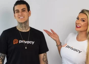 Andressa Urach surpreende ao anunciar gravação de conteúdo com filho: “Do jeito que você imaginou”