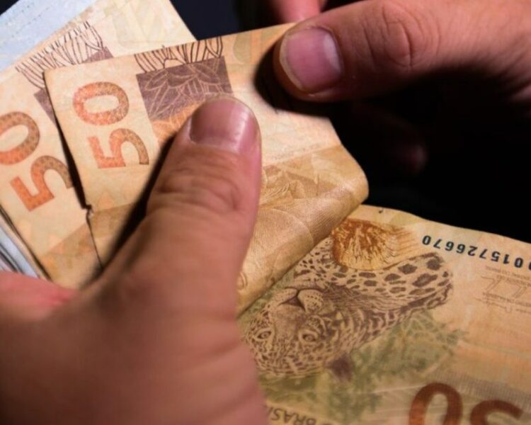 Em 16 dias de 2026, gasto público foi de R$ 244 bilhões; só governo Lula torrou R$ 99 bilhões