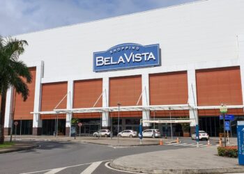 Polícia investiga famoso restaurante por venda de bebida com água sanitária em shopping de Salvador