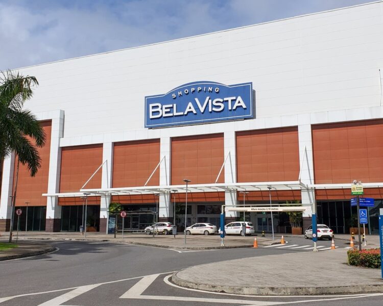 Polícia investiga famoso restaurante por venda de bebida com água sanitária em shopping de Salvador