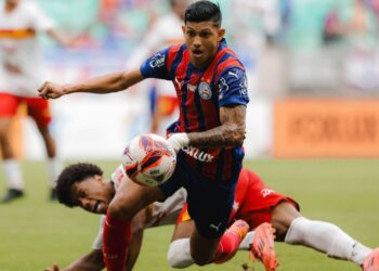 Bahia passa sufoco no final, mas bate a Juazeirense e está na final do Baiano