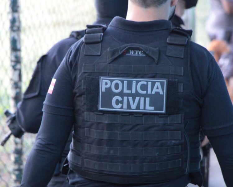 Criança é baleada dentro de escola em Lauro de Freitas