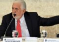 Jaques Wagner realizou 74 ligações a ex-sócio do Banco Master, diz PF