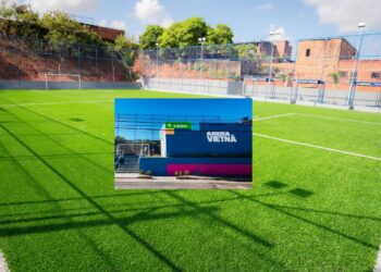 Lauro de Freitas inaugura Arena Vietnã com primeiro campo de grama sintética do município